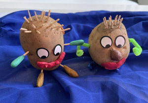 figurki wykonane z ziemniaków